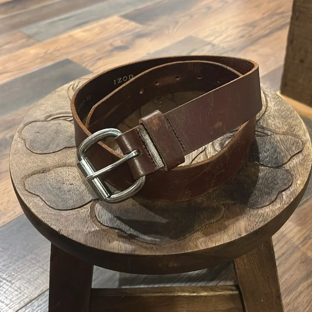 Izod Chestnut Genuine Leather Belt with Silver Buckle Size 34